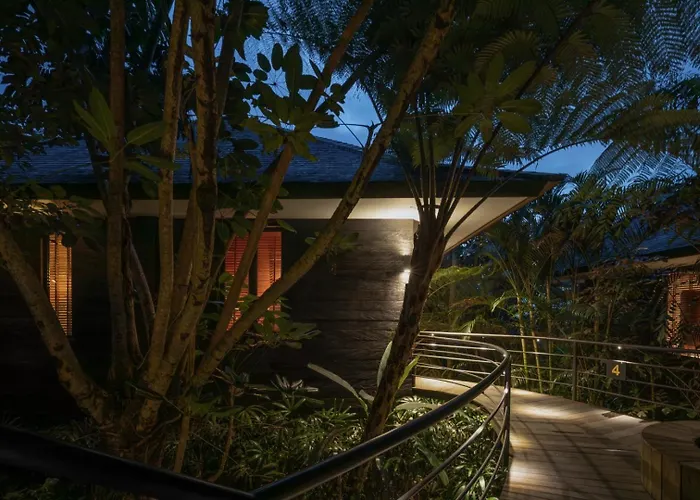 Hotel Munduk Cabins 5*